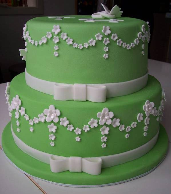 Hochzeitstorte Grün Weiß
 Besondere Anlässe 1 Hochzeitstorte grün weiß