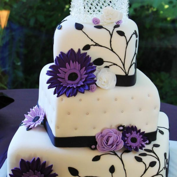 Hochzeitstorte Natur
 Lila Hochzeitstorte Ideen violette und purpurrote Muster