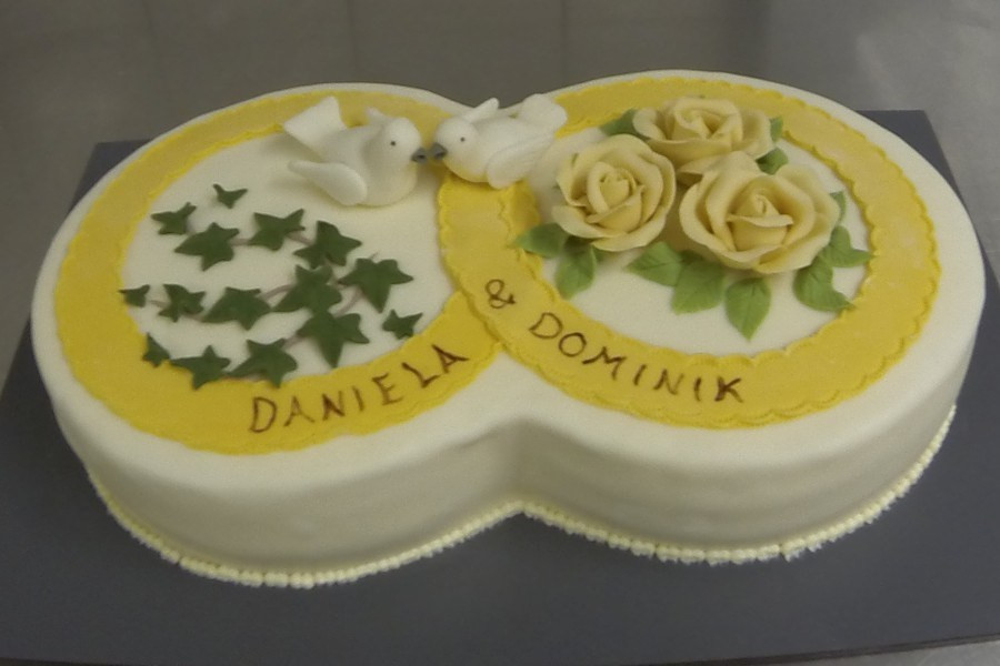 Hochzeitstorte Ringe
 Hochzeitstorte Ringe Geburtstagstorte