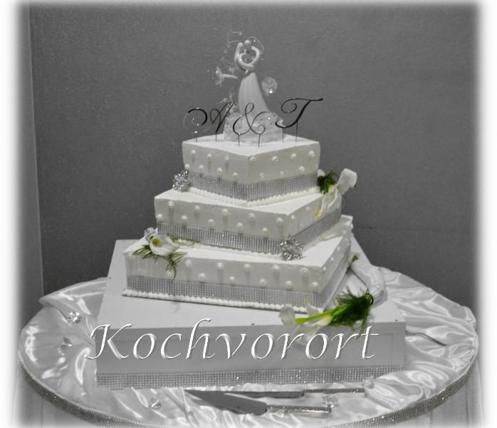 Hochzeitstorte Wiesbaden
 Hochzeitstorte Eistorte Traumhochzeit Koch vor Ort