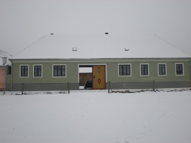 Hof Und Garten
 Verkaufe Bauernhaus mit Stall Hof und Garten