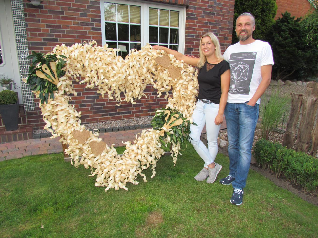 Hölzerne Hochzeit Kranz
 Holzlocken