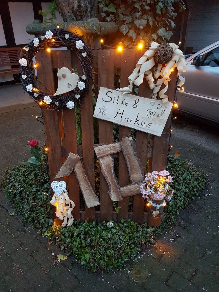 Hölzerne Hochzeit Kranz
 Idee für hölzerne Hochzeit anstelle von einem Kranz oder