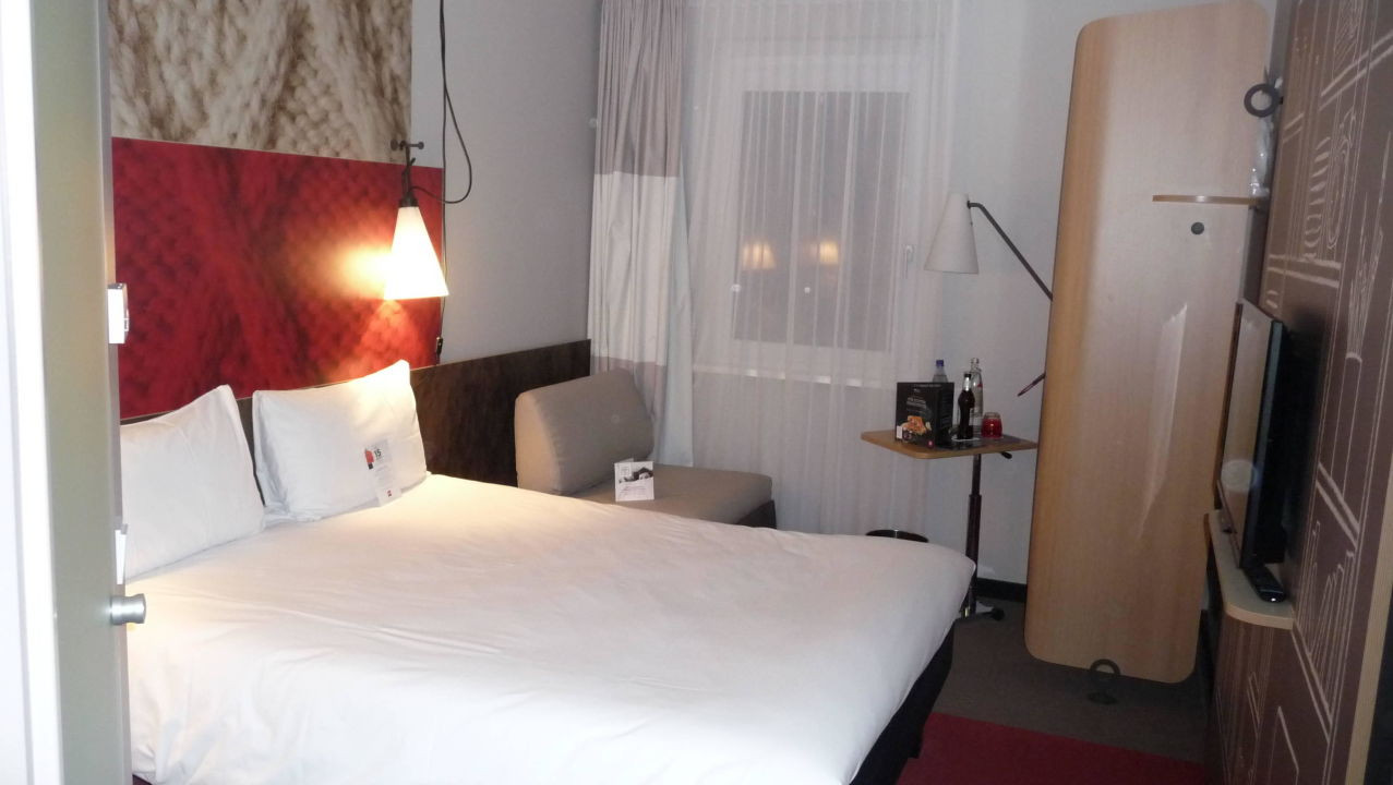 Ibis Bett
 "Bett" ibis Berlin Hauptbahnhof Berlin Mitte