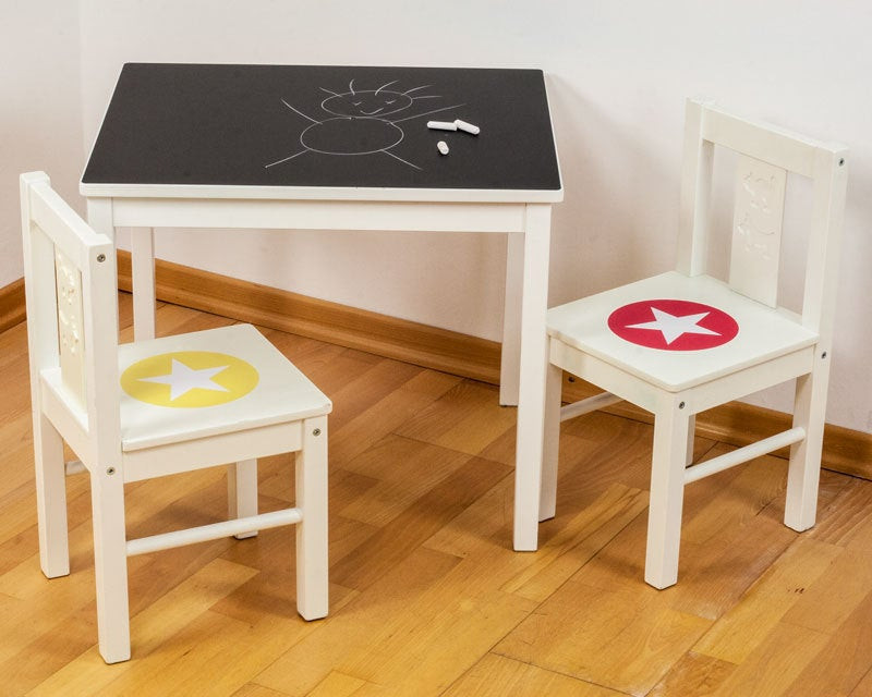 Ikea Kindertisch Und Stühle
 DIY Kindertisch zum Malen & Basteln für IKEA KRITTER Möbel