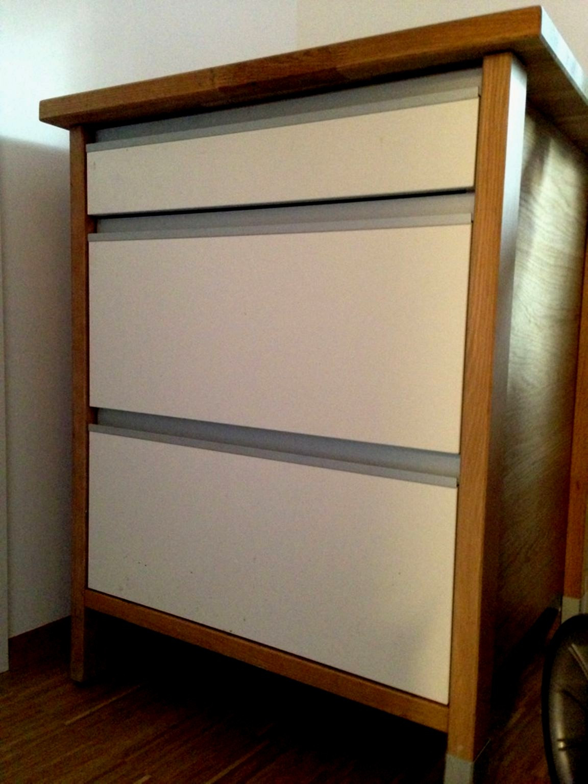 Ikea Küchenschrank
 Ikea Küchenschrank