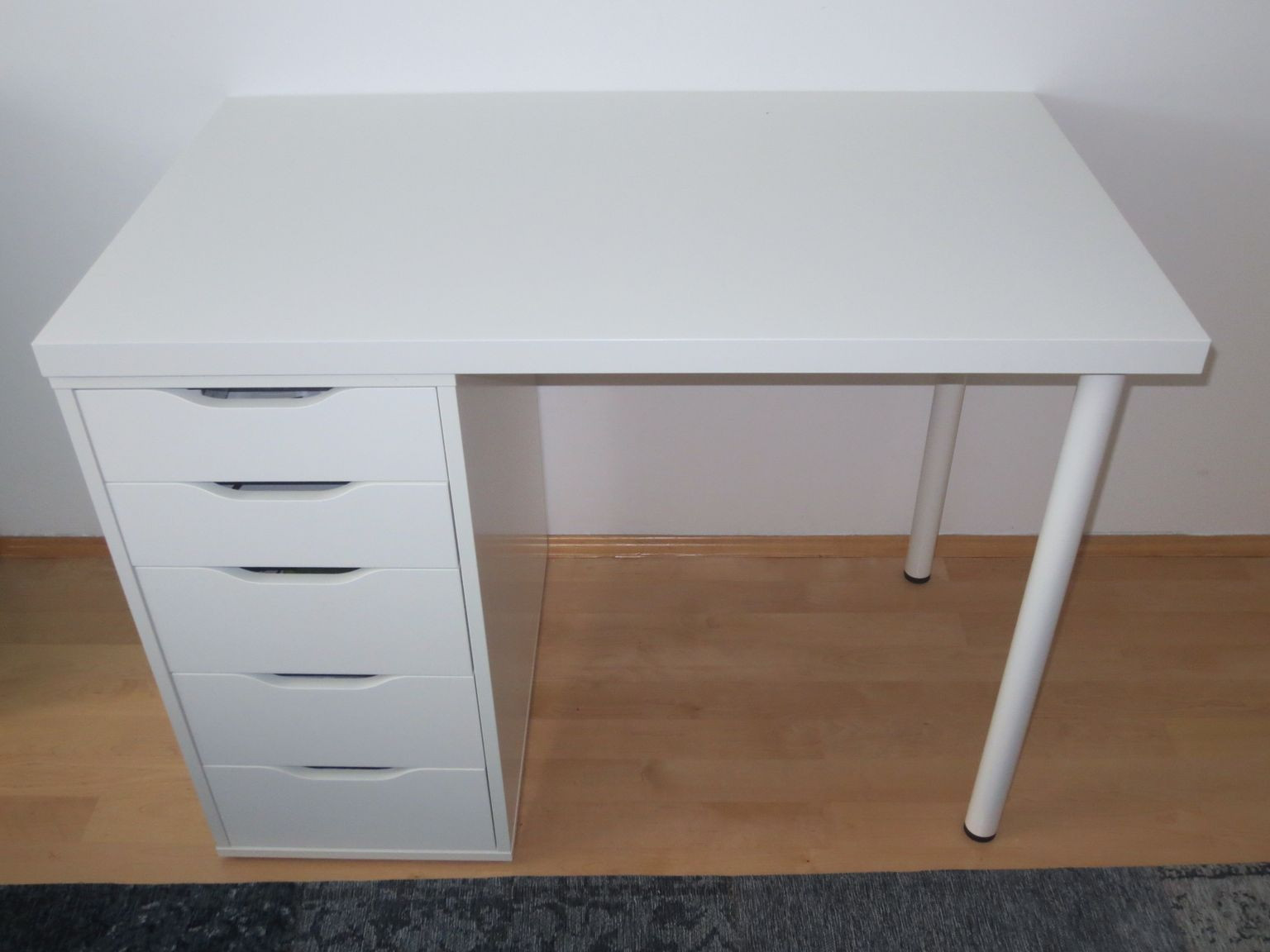 Ikea Tisch Weiß
 Gebraucht Ikea Tisch mit Schubladen Alex in weiß in 1120