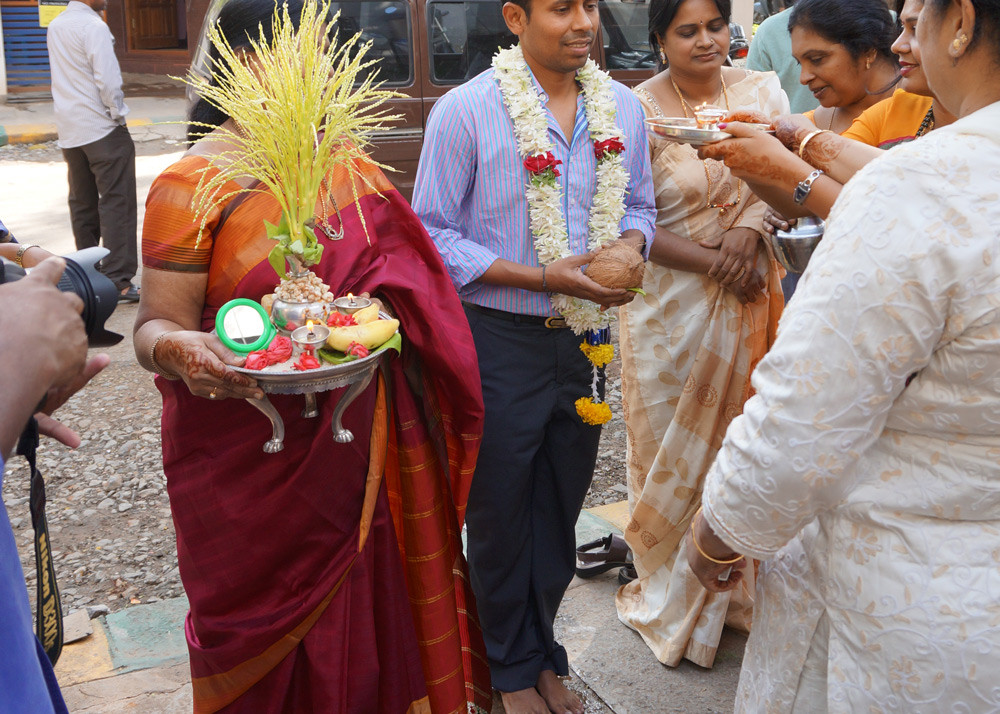 Indische Hochzeit Kleidung
 In In n Hochzeit feiern Kleidung Rituale Ablauf