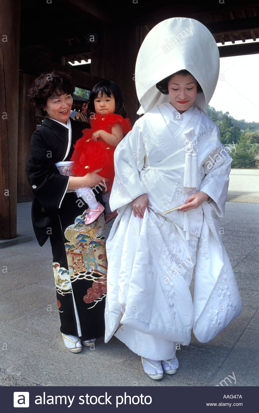 Japanische Hochzeit
 Japanische Braut in traditionelle Hochzeit Kimono