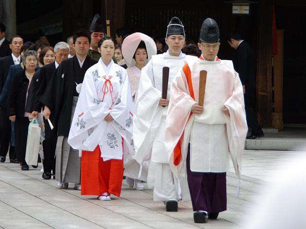 Japanische Hochzeit
 Japanische Hochzeit Drei Kleider für Braut