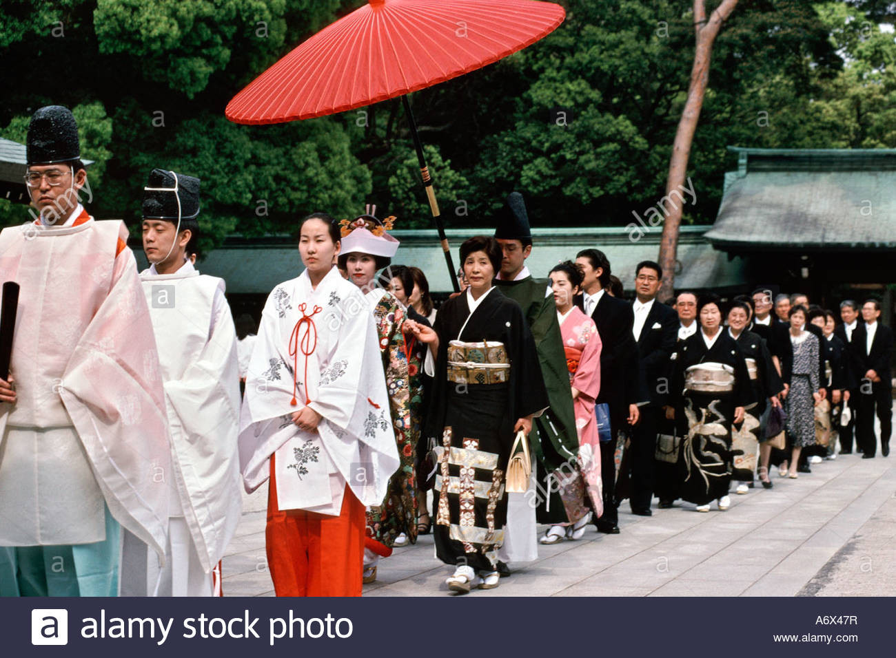 Japanische Hochzeit
 Eine traditionelle japanische Hochzeit Prozession an der