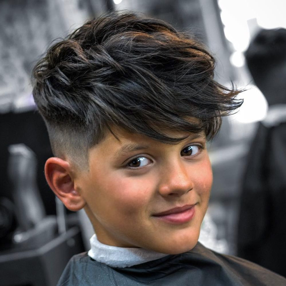 Jungen Haarschnitt
 Cool in der Schule 23 moderne Jungs Frisuren im Trend