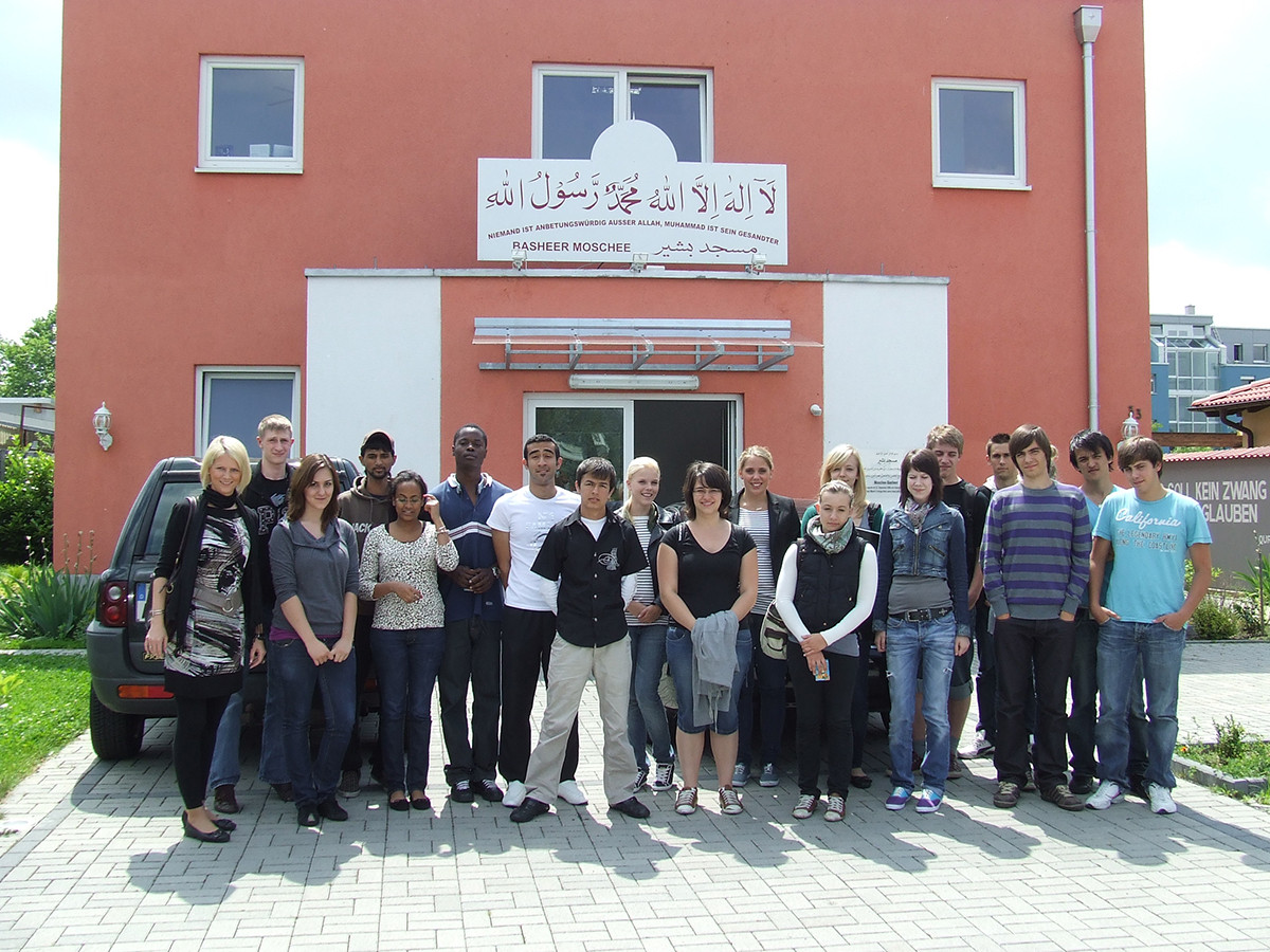 Karl Kübel Schule
 Elfte Klasse der Karl Kübel Schule besucht Moschee in