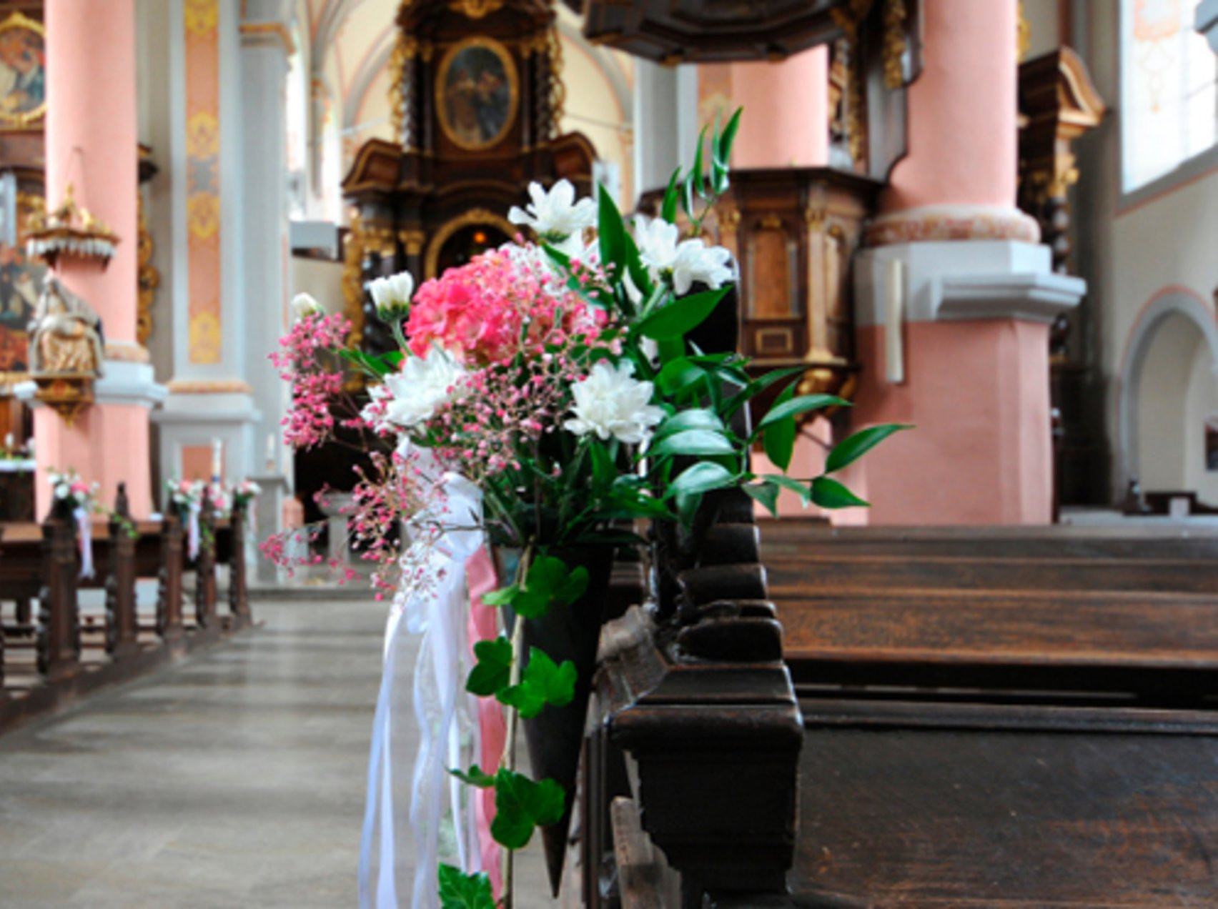 Katholische Hochzeit
 Kirchliche Trauung Ablauf einer kirchlichen Hochzeit