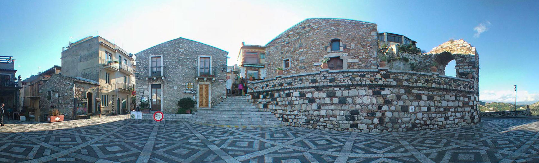 Katholische Hochzeit
 Katholische Hochzeit in Castelmola Hochzeit in