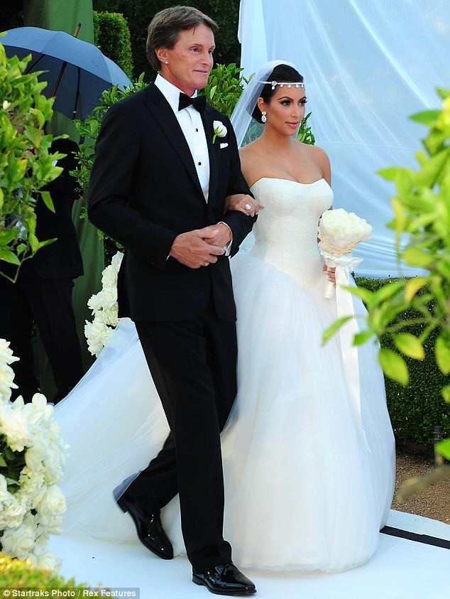 Kim Kardashian Hochzeitskleid
 Kim Kardashian and Kris Humphries wedding photos Inside