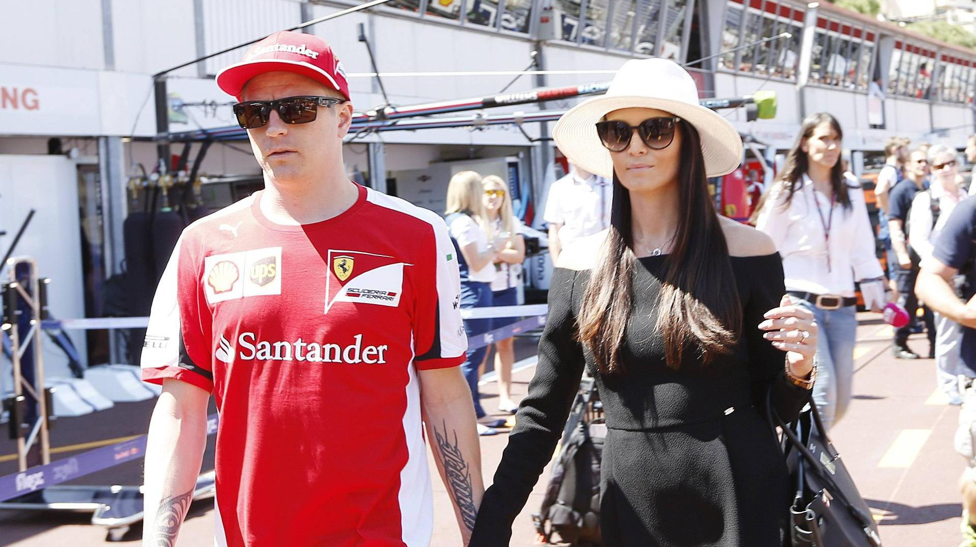 Kimi Räikkönen Hochzeit
 Kimi Räikkönen hat seine Freundin Minttu geheiratet