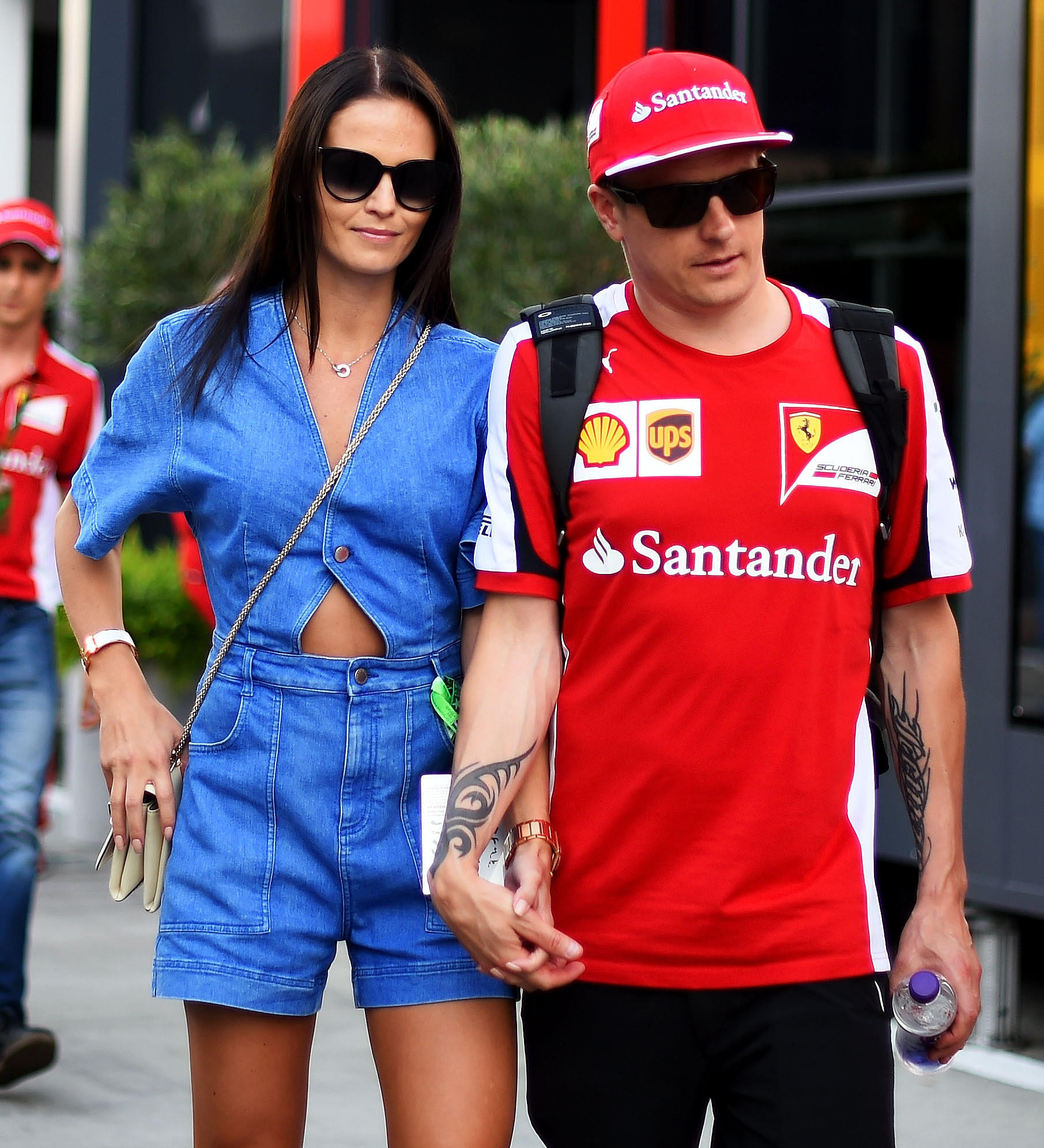 Kimi Räikkönen Hochzeit
 Kimi Räikkönen Formel 1 Pilot hat Model geheiratet