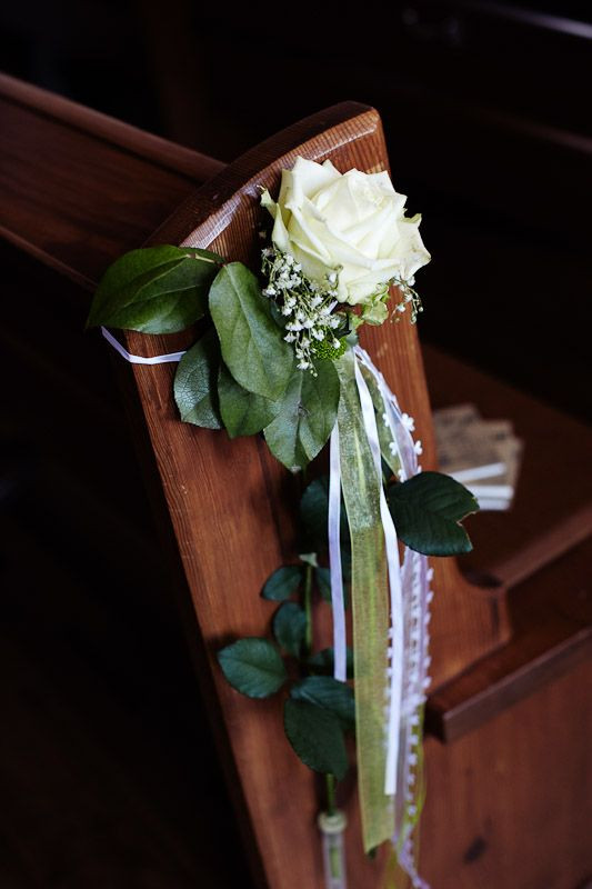 Kirchenbankschmuck Hochzeit
 Kirchenschmuck Rose Trauung Hochzeit