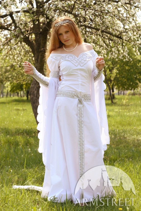Kleid Für Hochzeit
 Mittelalter Kleid Für Hochzeit "Isolde" kaufen Vorhanden