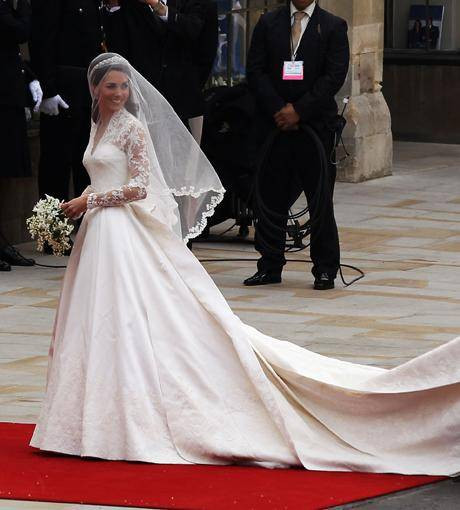 Kleid Kate Middleton Hochzeit
 Das Familienfoto William & Kate Hochzeit