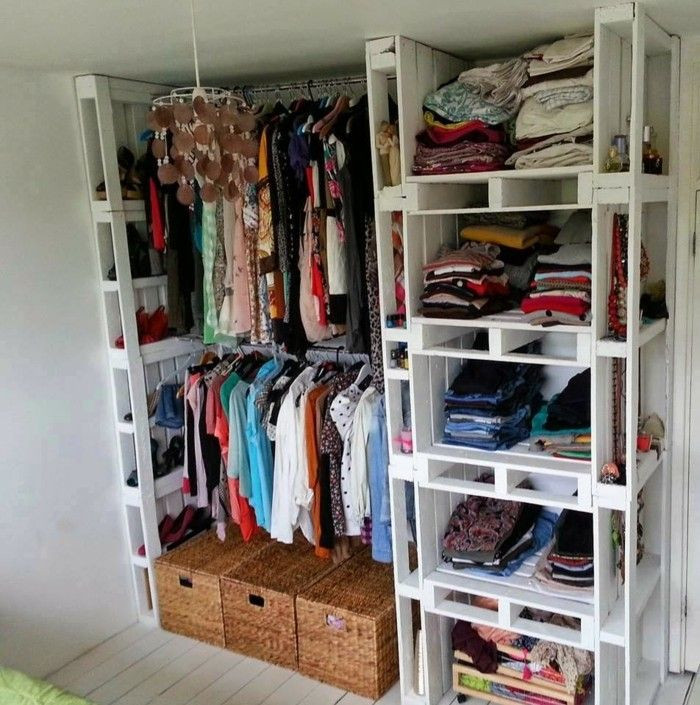 Kleiderschrank Aus Paletten
 Die besten 25 Paletten garderoben Ideen auf Pinterest