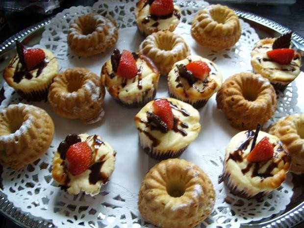 Kleine Kuchen
 Kleine Kuchen Minigugelhupfe Rezept mit Bild kochbar