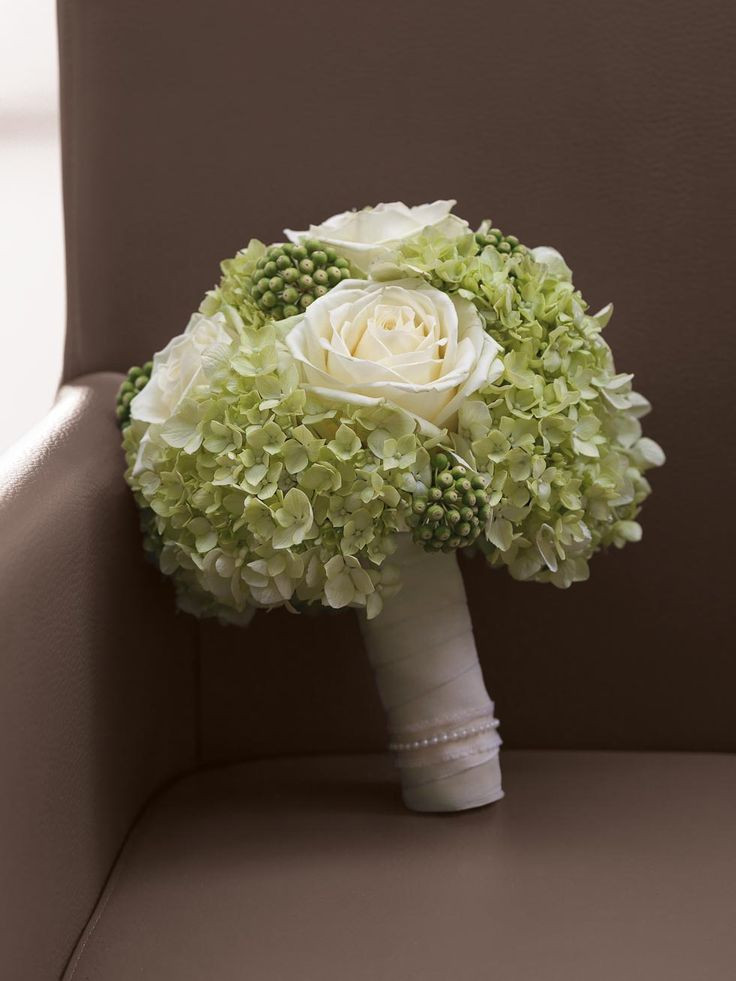 Kleiner Brautstrauß Standesamt Kosten
 Die 25 besten Ideen zu Brautstrauß weiße rosen auf