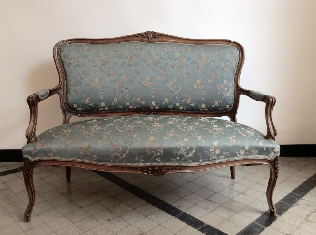 Kleines Sofa
 Kleines Sofa im Barock Stil My CMS