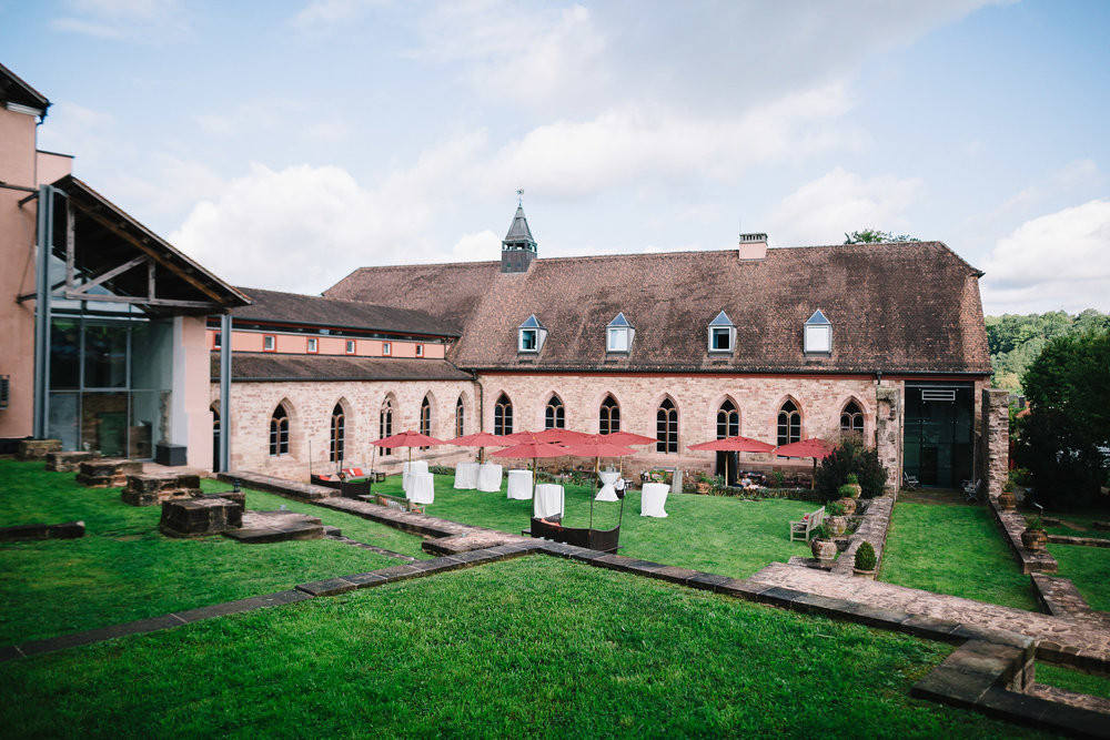 Kloster Hornbach Hochzeit
 Mit Linda und Martin im Kloster Hornbach — Wiegelmann