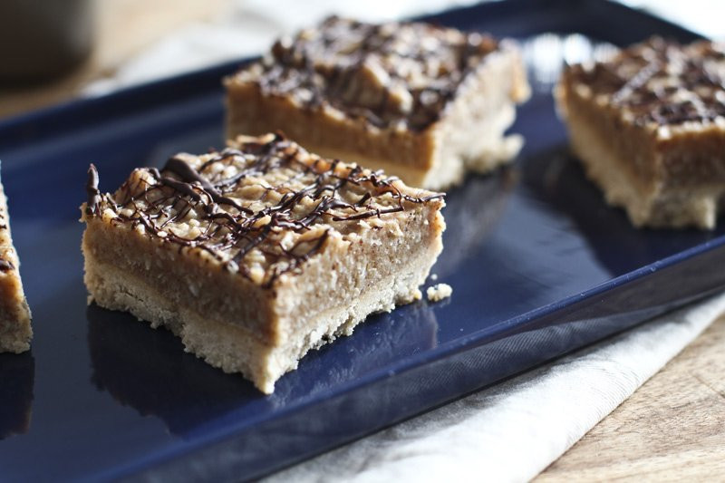 Kokosmehl Kuchen
 Samoa Schnitten einfacher glutenfreier Kuchen mit