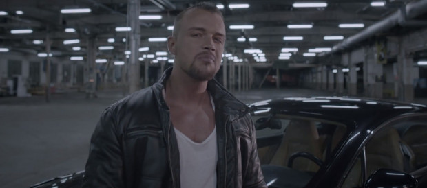 Kollegah Aks Im Wandschrank
 Kollegah Alpha Video