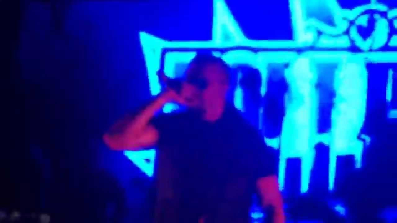 Kollegah Aks Im Wandschrank
 Kollegah Majoe King Tour Live AKS im Wandschrank