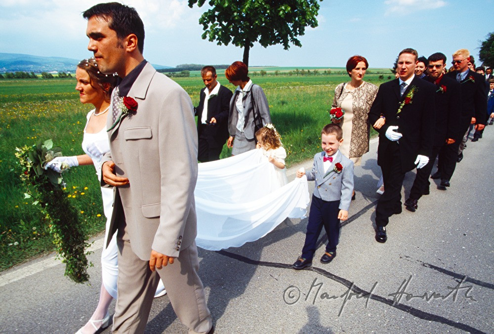 Kroatische Hochzeit
 Manfred Horvath Kroatische Hochzeit Hochzeitszug zur Kirche