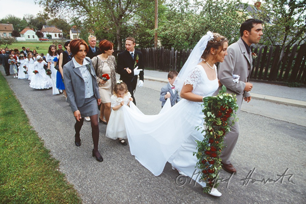 Kroatische Hochzeit
 Manfred Horvath Kroatische Hochzeit Hochzeitszug zur Kirche