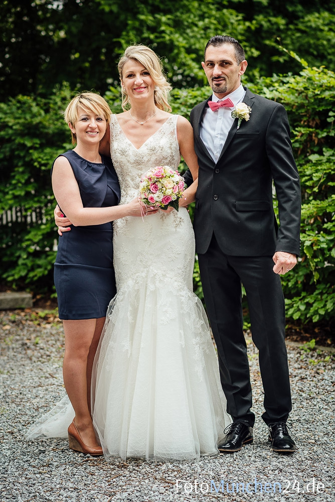 Kroatische Hochzeit
 Kroatische Hochzeit in München Fotomuenchen24