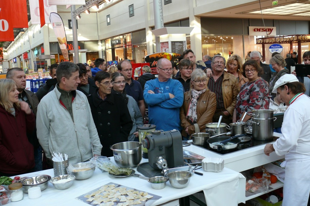 Küchen Lösch
 Veranstaltung Verkaufsoffener Sonntag Nürnberg 13 03