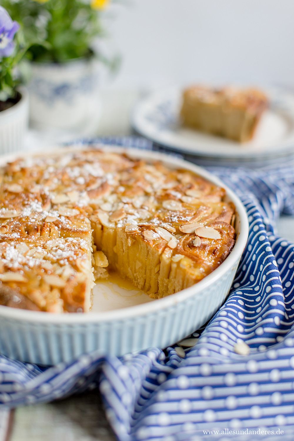 Kuchen Mit Lemon Curd
 Hefeschnecken Kuchen mit selbstgemachtem Lemon Curd