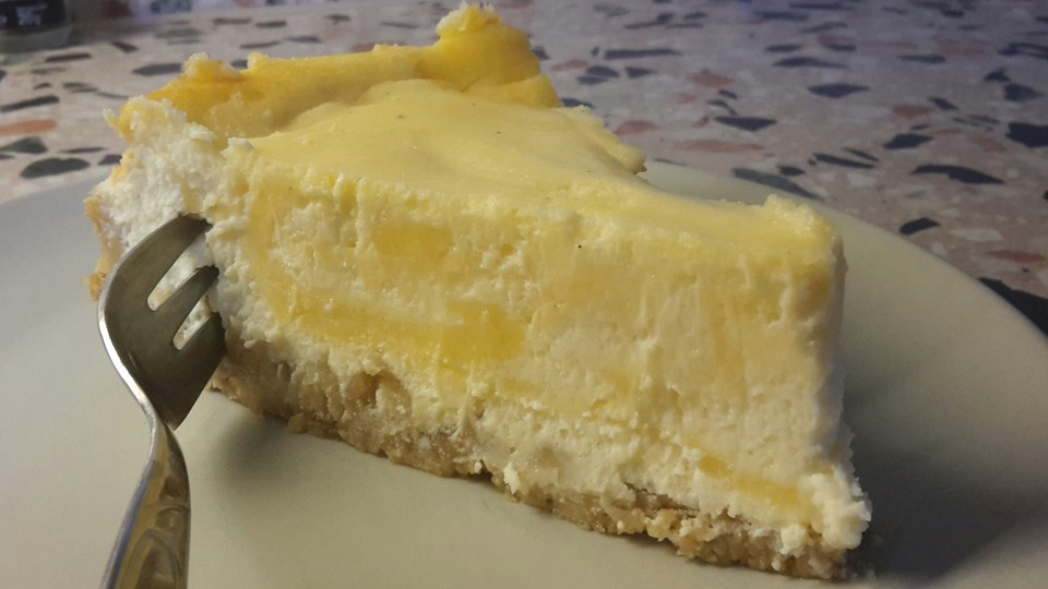 Kuchen Mit Lemon Curd
 Cheesecake mit Lemon Curd Füllung Rezept mit Bild