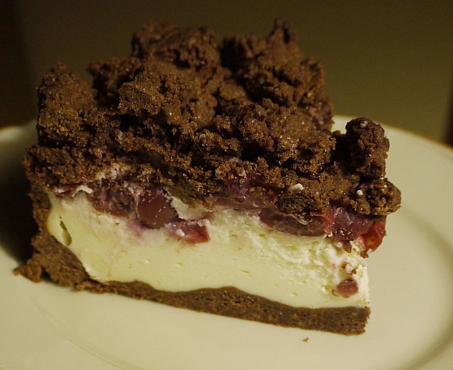 Kuchen Mit Schokostreusel
 Quark Schokostreusel Torte mit Kirschen Rezept mit Bild