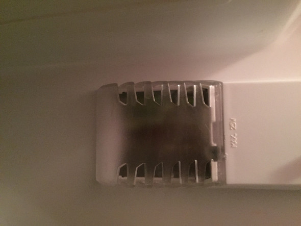 Kühlschrank Lampe
 Kühlschrank Lampe wechseln Gehäuse geht nicht ab