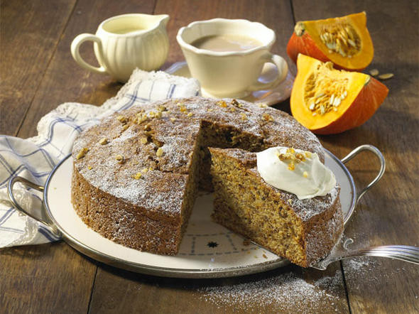 Kürbis Kuchen
 Kürbiskuchen Rezept mit Walnüssen so geht s