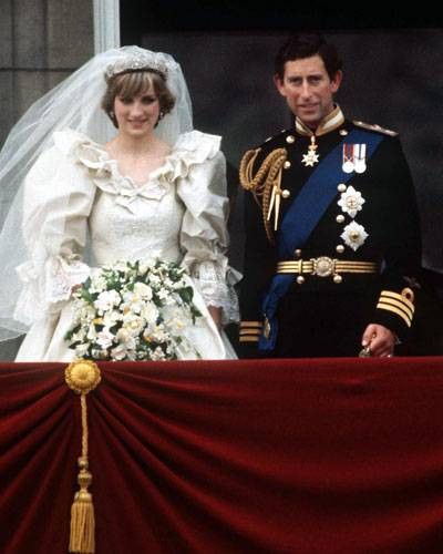 Lady Diana Hochzeit
 Prinzessin Diana Dieser Satz trieb sie in Bulimie