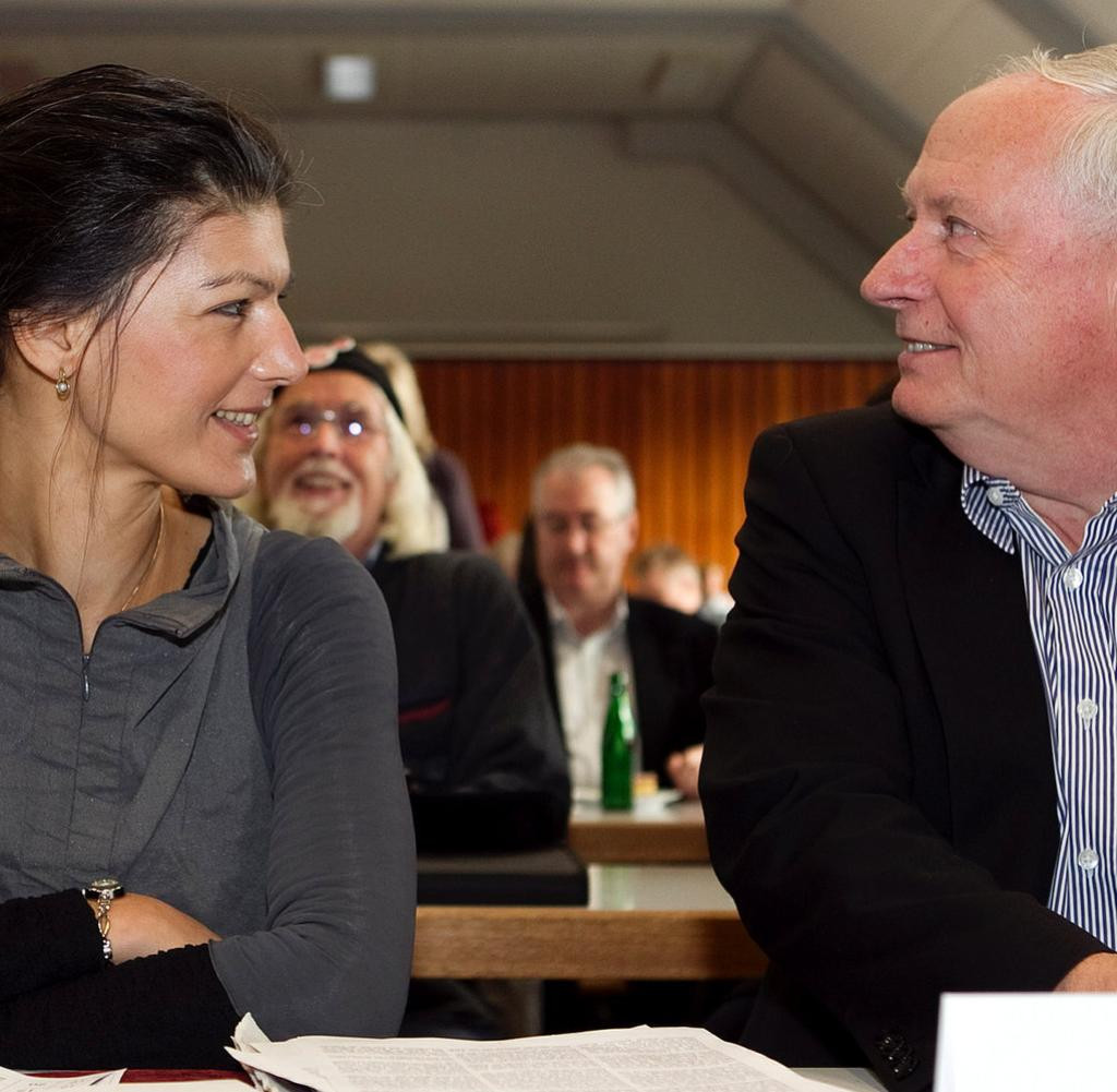 Lafontaine Hochzeit
 Heimliche Hochzeit Lafontaine und Wagenknecht haben