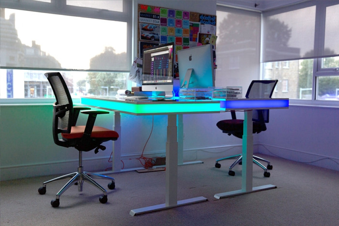 Led Schreibtisch
 LED Schreibtisch Tableair für eine innovative Büroeinrichtung