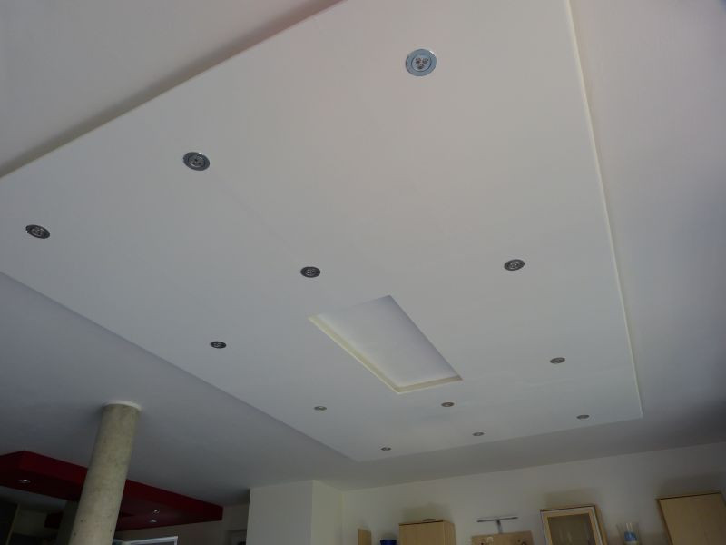 Led Spots Decke
 abgehängte Decke mit LED Spots зал свет