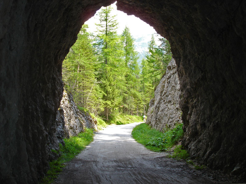 Licht Am Ende Des Tunnels
 MTB Tour von Toblach nach Cortina d’Ampezzo Radtour