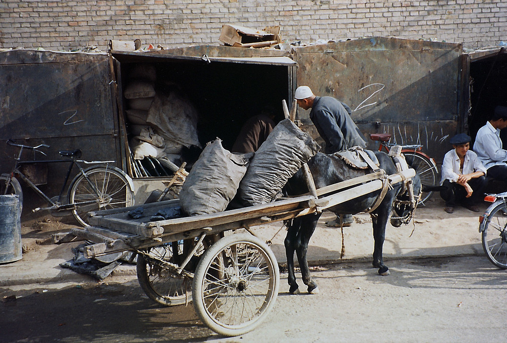 Lieferung Frei Haus
 Lieferung frei Haus Kashgar Xinjiang China Foto & Bild