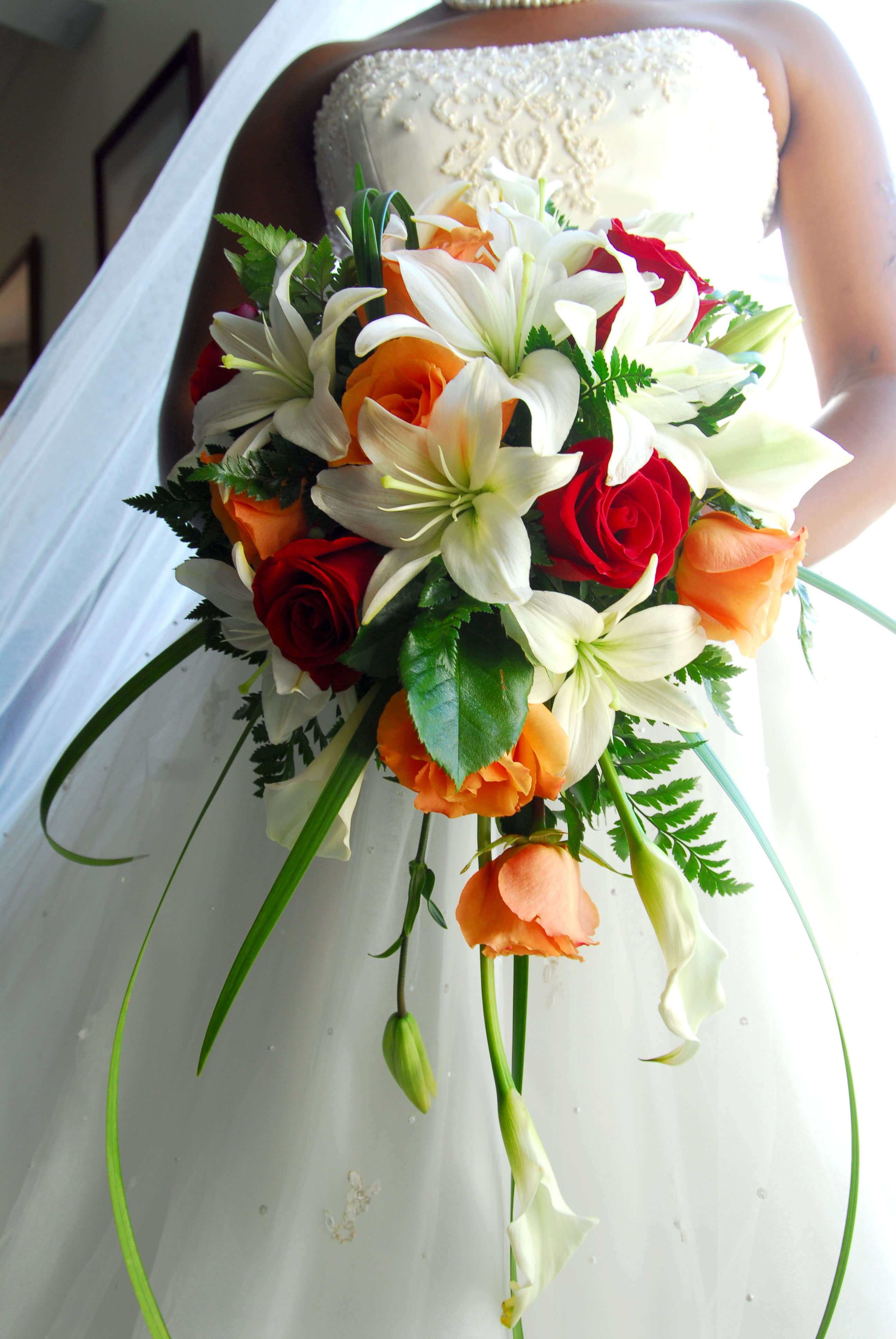 Lilien Brautstrauß
 Brautstrauß mit Rosen und Lilien