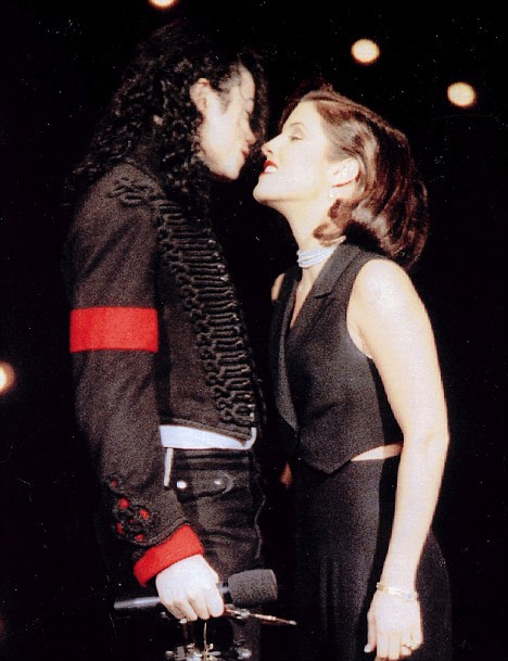 Lisa Marie Presley Michael Jackson Hochzeit
 cleveland SHE S BEEN TO GRACELAND